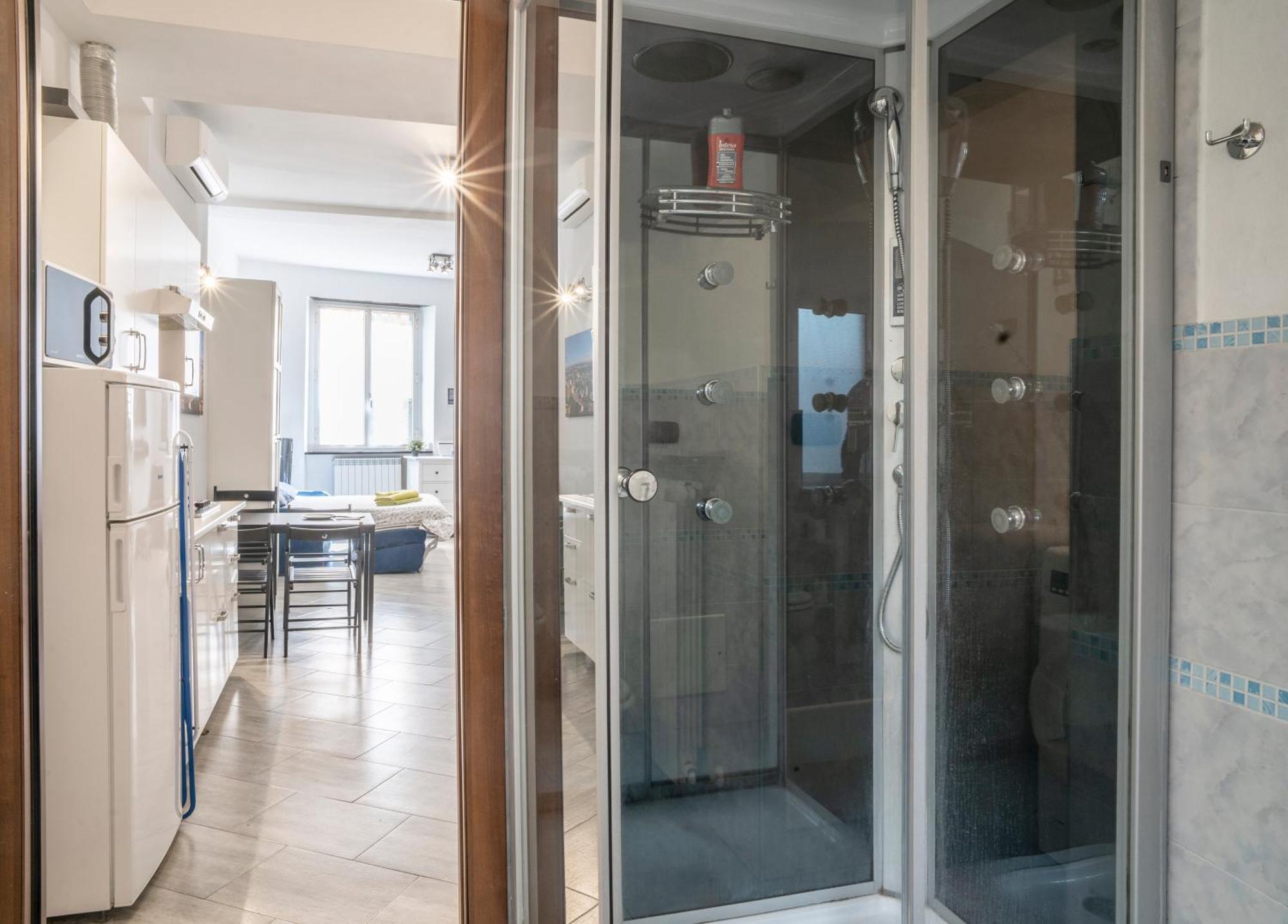 Houseingenoacenter2 Parking Leilighet Eksteriør bilde